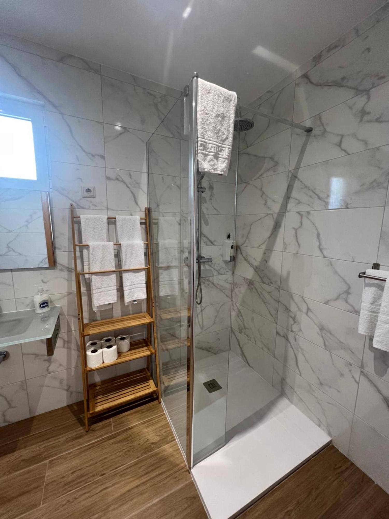 Funileiro, Apartamentos E Quartos Amares Kültér fotó