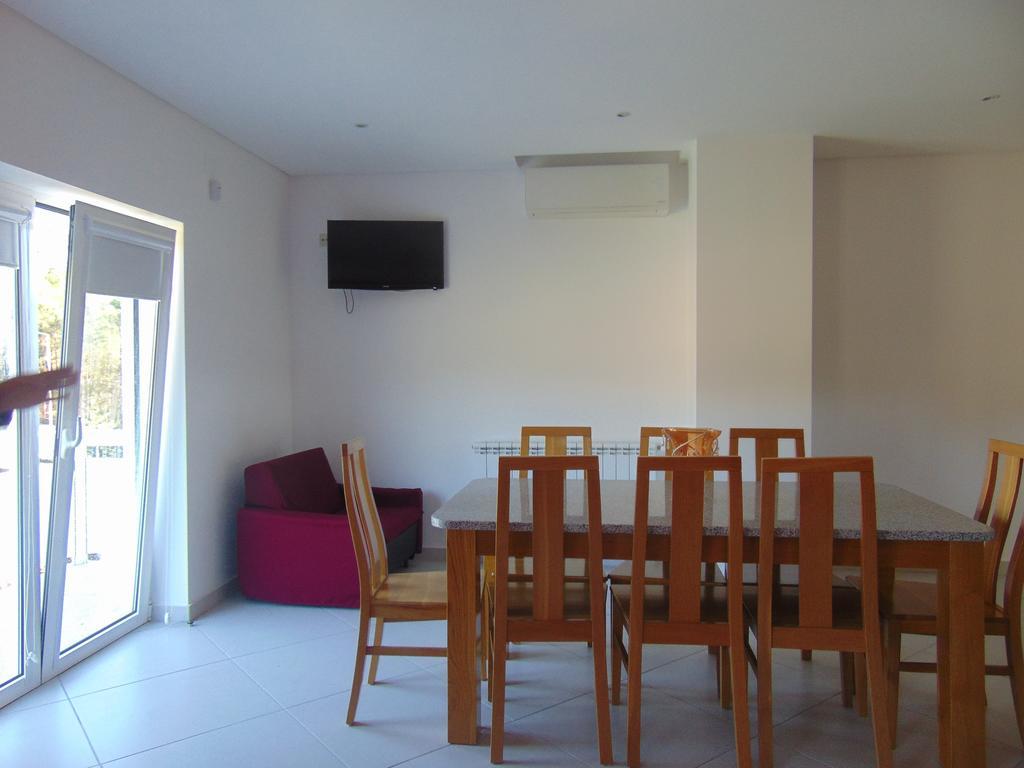 Funileiro, Apartamentos E Quartos Amares Kültér fotó